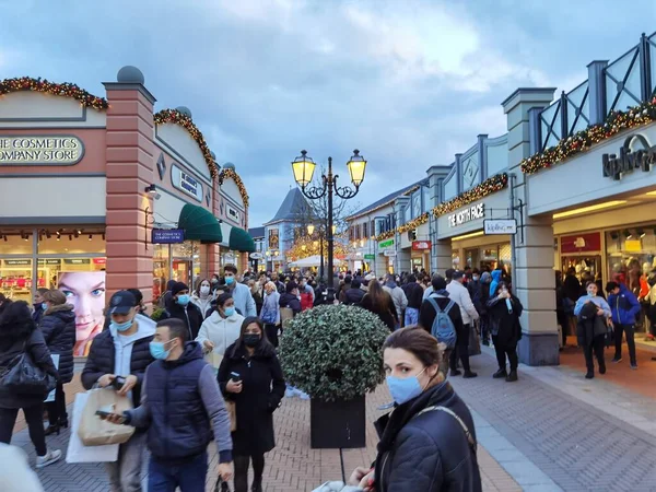 Roermond Στην Ολλανδία Την Περίοδο Των Χριστουγέννων Για Ψώνια Δώρων — Φωτογραφία Αρχείου