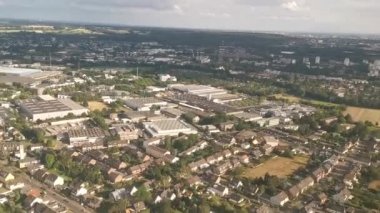 Köln ve Bonn arasındaki Porz Wahnheide üzerinde uçuş.
