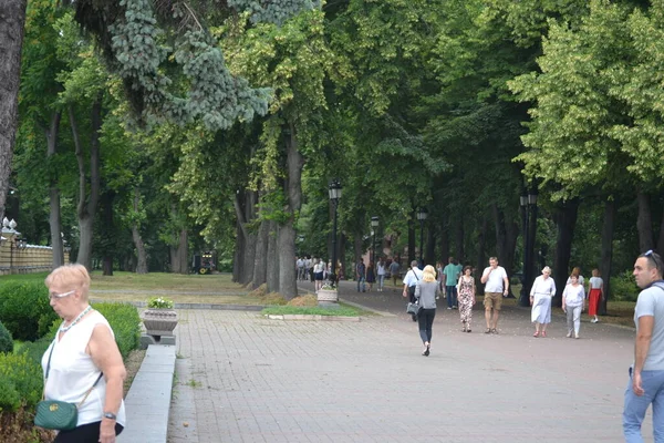 Lidmi Toužil Park Ukrajinském Hlavním Městě Kyjevě Července 2021 — Stock fotografie