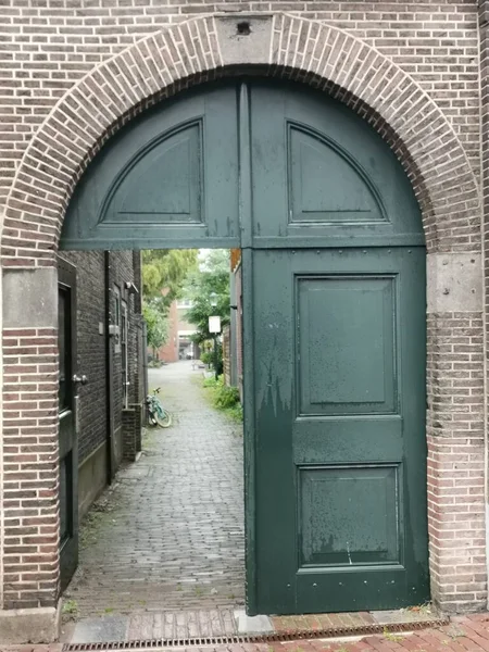 Door Large Garden Green — Stock fotografie