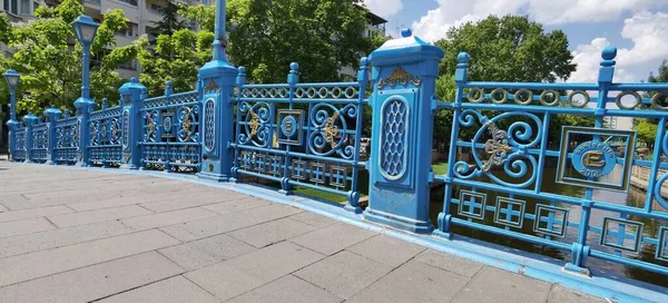 Bridge Bright Blue Railings — 图库照片