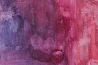 Tahıl kağıdı dokusuyla çizilmiş parlak mor el çizimi.