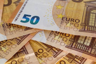 50 Euro 'luk banknotlar kapanıyor. Avro para geçmişi. Yumuşak odak.