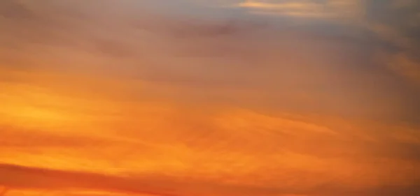 Naplemente Háttér Narancssárga Felhők Naplementekor — Stock Fotó
