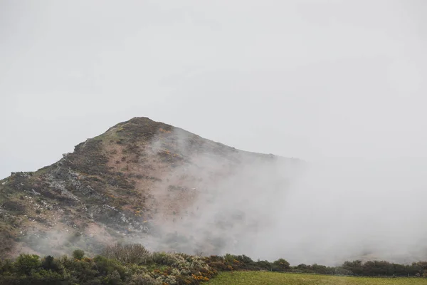 Big Mountain Fog Low Clouds Stop Mountain — Foto de Stock