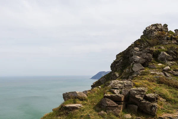 Ozean Und Klippen Blick Vom Ozean Auf Die Berge Ein — Stockfoto