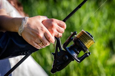 Balık, balık, balık, sinek, nehirde.