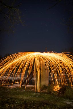 Yanan çelik yün halkası