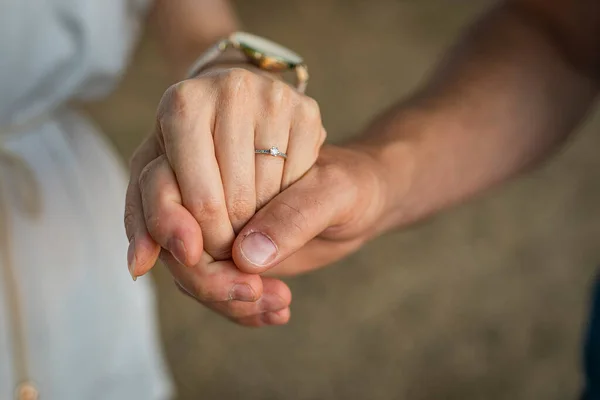 Bride Groom Hand — Stockfoto