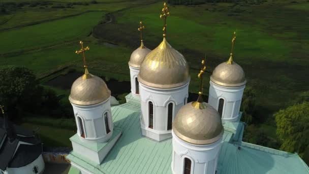 Svyatogorsky Assumption Zymna Stauropean Monastery Flying Gilded Domes Church Aerial — 비디오