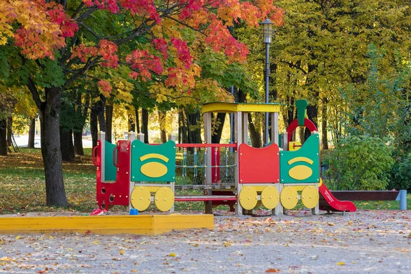 Colorful Children Playground Activities Public Park Surrounded Green Red Yellow — Stock Photo, Image