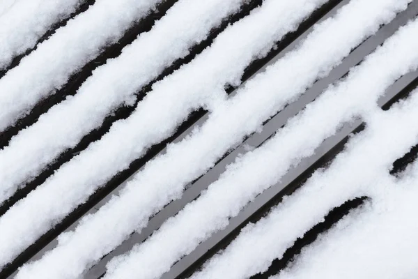 Tavole Della Panca Ricoperte Neve Formano Ritmo Disegno Inverno Sfondo — Foto Stock