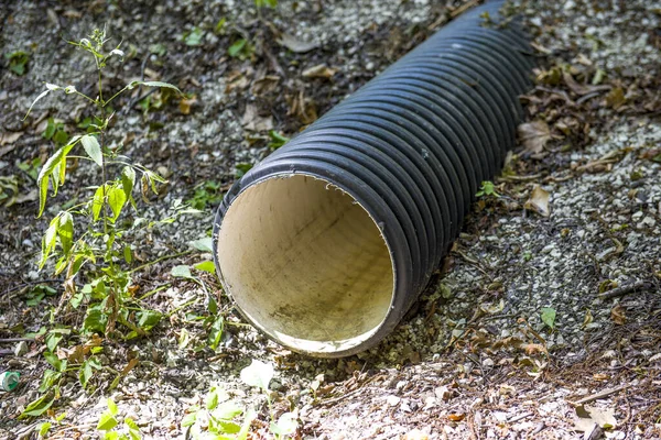 Tubo Plástico Grande Diâmetro Para Drenagem Parque — Fotografia de Stock