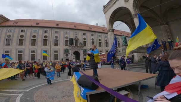 May Munich Germany Protest Ukrainians Odeonsplatz Meeting War Ukraine Russia — Stock Video