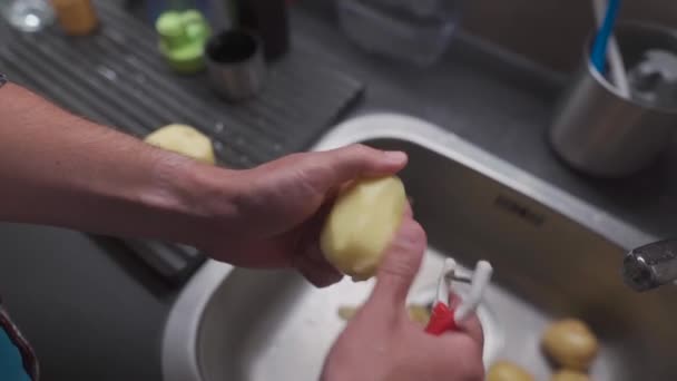Man Peels Potatoes Special Vegetable Peeler Healthy Food Theme Male — Video Stock
