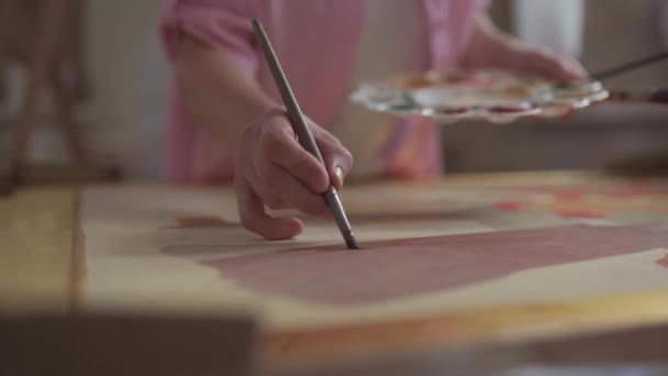 Inspiration Créativité Talent Intérieur Bureau Artiste Gros Plan Une Femme — Video