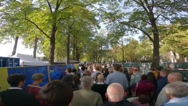 September 2022 München Tyskland Folkmassa Köar För Att Komma Oktoberfesten — Stockvideo