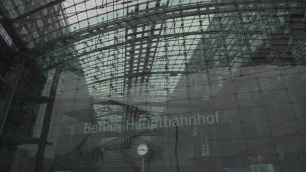 Mars 2022 Tyskland Berlin Berlins Tågstation Hauptbahnhof Utanpå Utanpå Berlins — Stockvideo