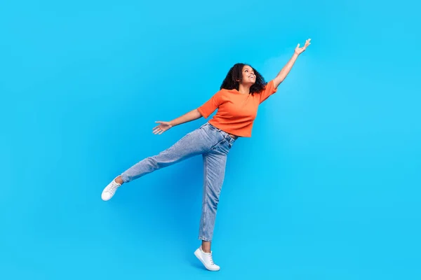 Full Length Photo Dreamy Happy Joyful Afro American Young Woman — Stock Photo, Image