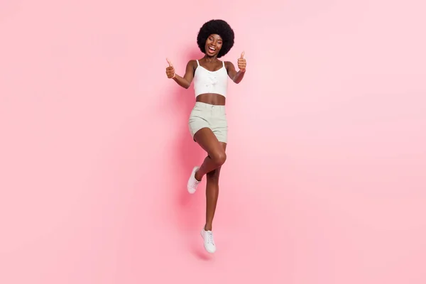 Foto Voller Länge Von Lustigen Millennial Lady Jump Tragen Weiße — Stockfoto