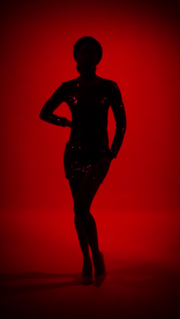 Stunning diva dance bar vertical stage isolated maroon color background — Stock Video