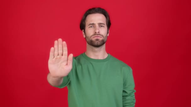 Guy protest show palm you stop violence isolated bright color background — Stock Video
