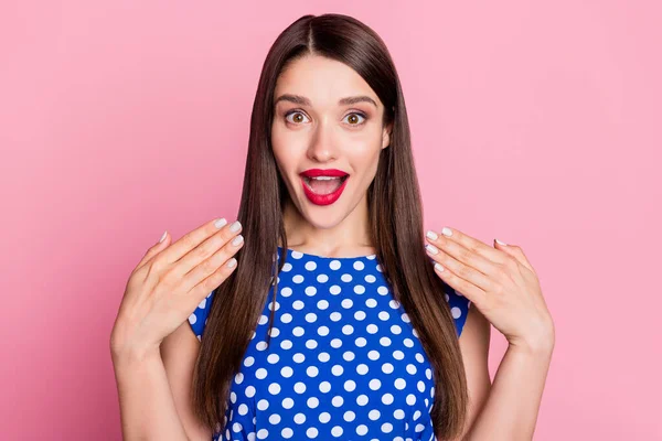 Portrait of attractive cheerful amazed glamorous long-haired girl good news reaction isolated over pink pastel color background — 图库照片