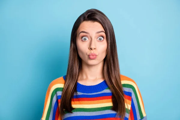 Photo portrait of cute lovely girl sending air kiss pouted lips staring isolated on vivid blue color background — Stockfoto