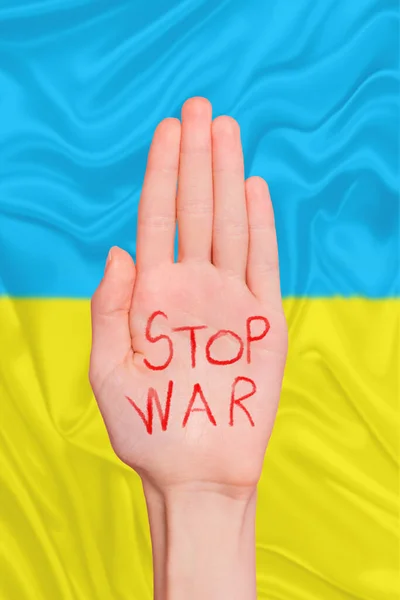 Zastavte válku a ukrajinská genocida fotografie koláž zvedl ruku demonstrace revoluce za lidská práva žlutá modrá vlajka pozadí — Stock fotografie