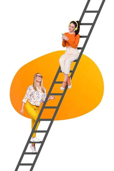 Μοντέρνο pop art κολάζ με δύο άτομα κυρίες συναντηθούν στις σκάλες σκάλα νέους λάτρεις της μουσικής χιλιετηρίδας και κίνητρα επιχειρηματικό πράκτορα — Φωτογραφία Αρχείου