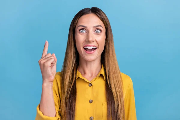 Photo of hooray mature brown hairdo lady index up wear trend cloth isolated on blue color background — Stock Photo, Image