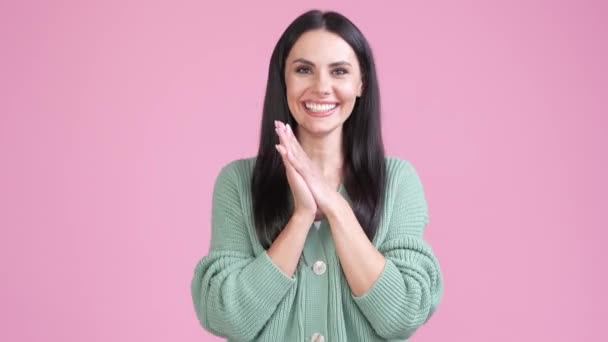 Ecstatic lady celebrate win fist hands up isolated pastel color background — ストック動画