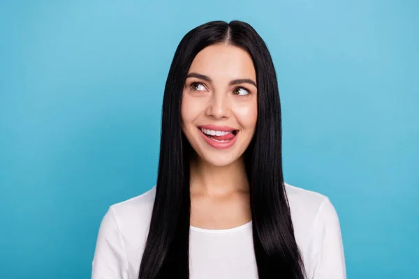 Photo of sweet brunette young lady look advert wear white shirt isolated on blue color background — Foto Stock