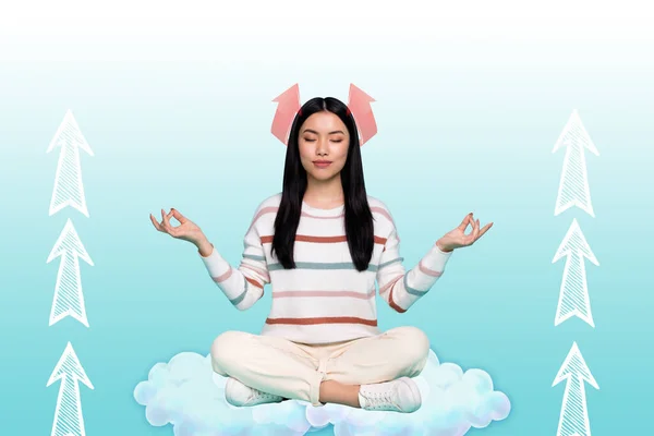 Colagem Imagem Pessoa Focada Sentado Nuvem Meditar Setas Crescer Isolado — Fotografia de Stock