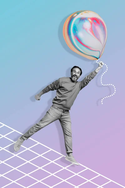 正态人黑色白伽玛臂手持巨大气球的复合拼贴图片 独立于创造性绘图背景 — 图库照片