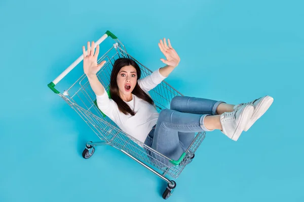 Top Ángulo Alto Ver Foto Gritando Chica Pushcart Coger Grandes — Foto de Stock