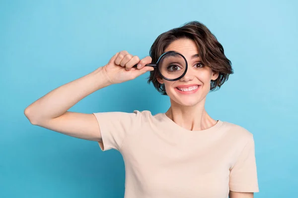 Foto Adorável Alegre Jovem Visita Oculista Verificar Sua Visão Ocular — Fotografia de Stock