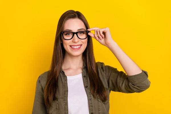 Retrato Jovens Deslumbrante Senhora Negócios Positiva Usar Óculos Trabalhando Novo — Fotografia de Stock