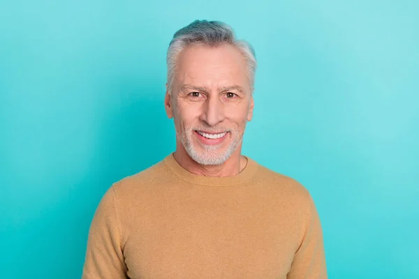 Portrait Satisfied Aged Man Toothy Beaming Smile Look Camera Isolated — Stockfoto