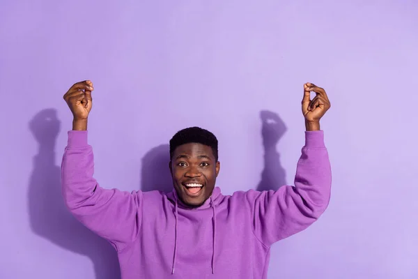 Retrato Chico Alegre Atractivo Bailando Teniendo Diversión Buen Estado Ánimo — Foto de Stock