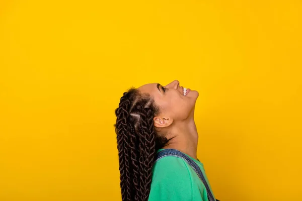 Perfil Retrato Alegre Bonita Dama Mirada Interesada Por Encima Espacio — Foto de Stock