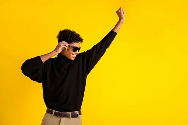 Profilfoto Von Optimistischen Netten Brünetten Kerl Tanz Tragen Brille Schwarzer — Stockfoto