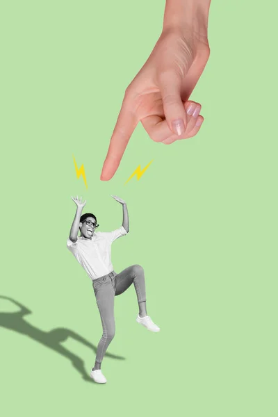 Verticale Creatieve Collage Beeld Van Enorme Hand Vinger Punt Bang — Stockfoto