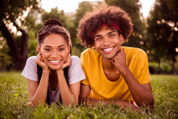 Portrait Attractive Cheerful Couple Lying Grass Spending Free Time Pastime — Stockfoto