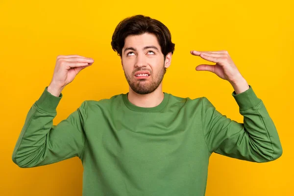 Foto Infelice Sconvolto Annoiato Uomo Tenere Mano Parlare Conversazione Persone — Foto Stock