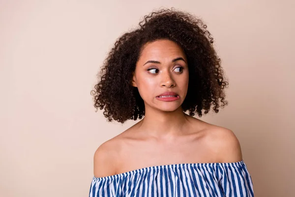 Photo Worried Young Person Grinning Teeth Look Interested Empty Space — Stok fotoğraf