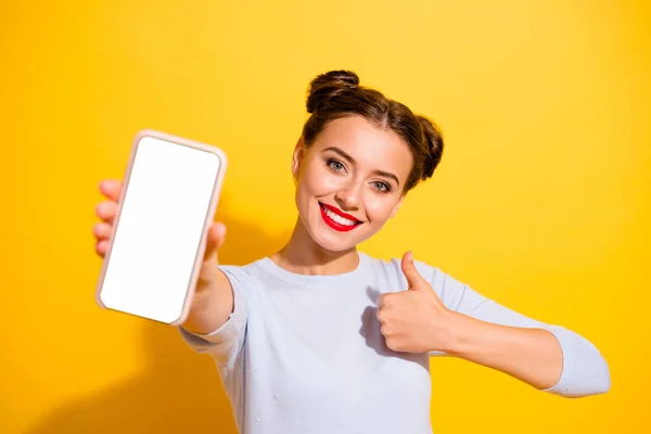 Photo Funky Confident Lady Wear Long Sleeve Showing Modern Gadget — Stock Photo, Image