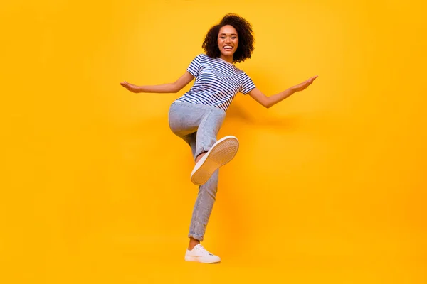 Full Body Portrait Excited Crazy Girl Raise Leg Footwear Sole — Stok fotoğraf