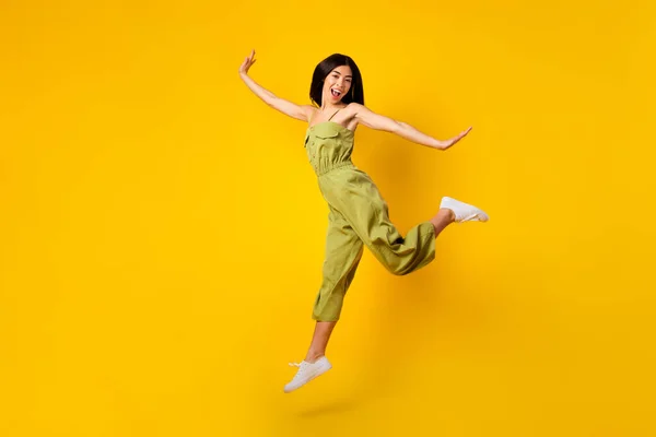 Teljes Test Portré Szép Szép Személy Jumping Van Hangulat Örvendezzen — Stock Fotó