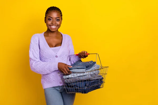 Photo Cheerful Pretty Girl Hands Hold Shopping Basket Stack Denim — Stock Photo, Image